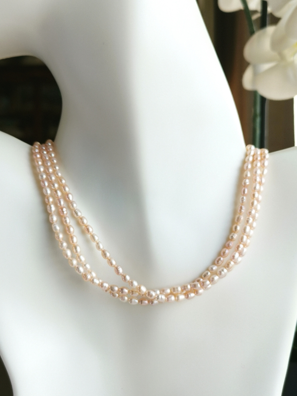 Genuine Peach Freshwater pearl necklace 3 row 🆕